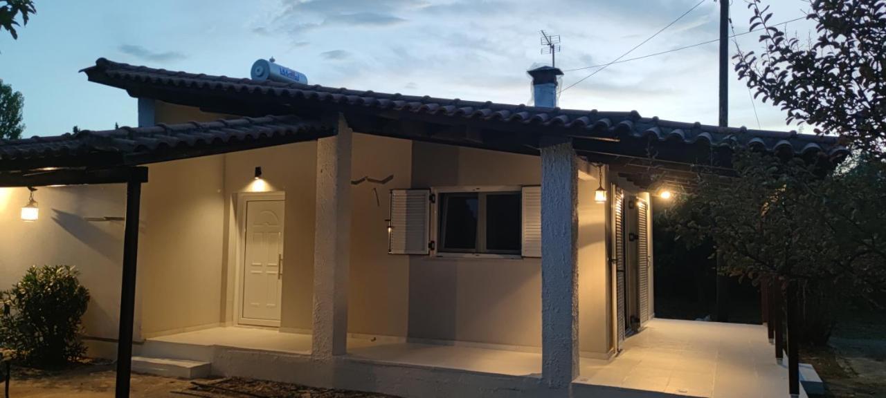 Sea Breeze Villa Kato Achaia Exterior photo